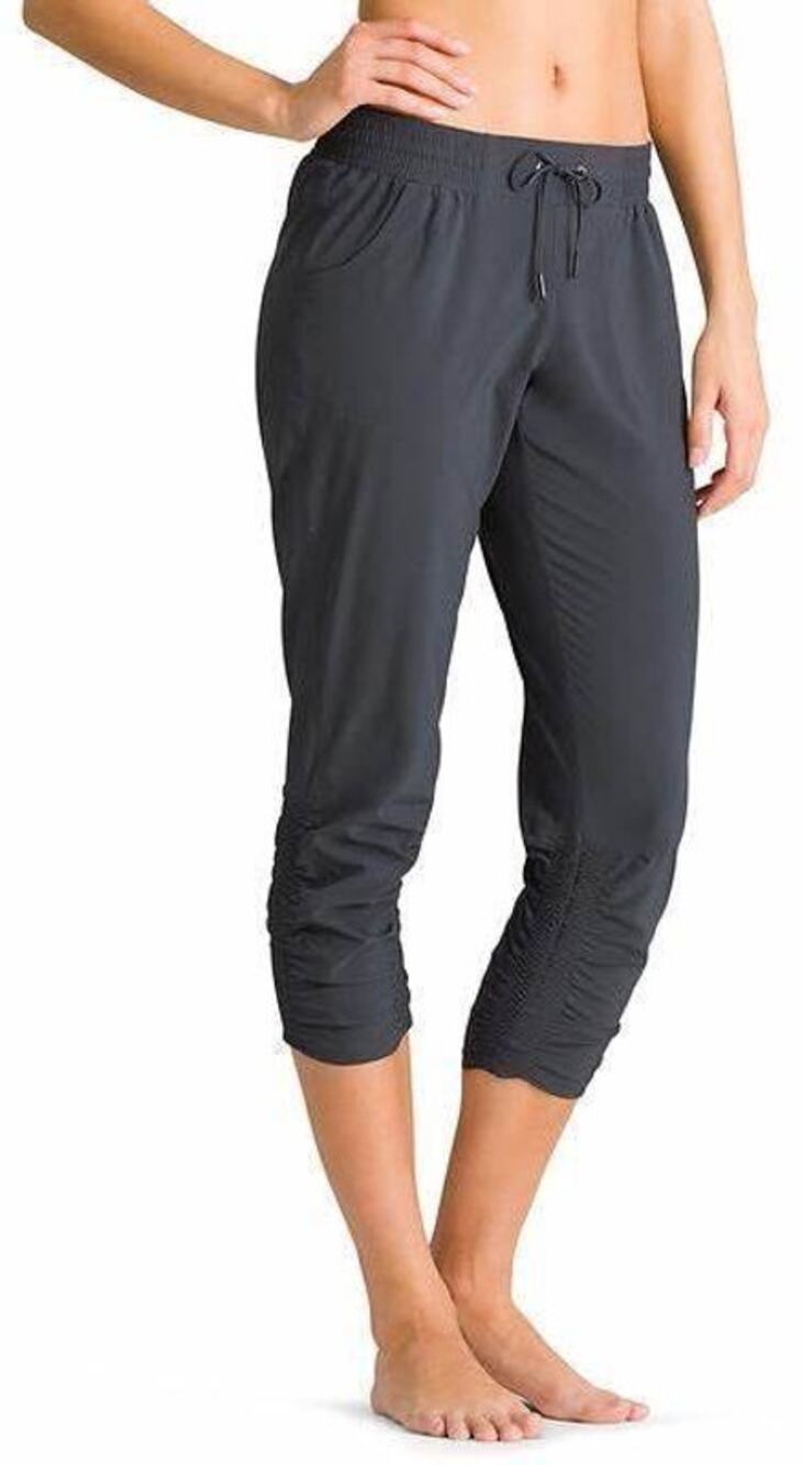 Athleta Gray Prima Capri Jogger Pants Size 2